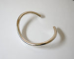 Losau /  Curve Cuff bangle