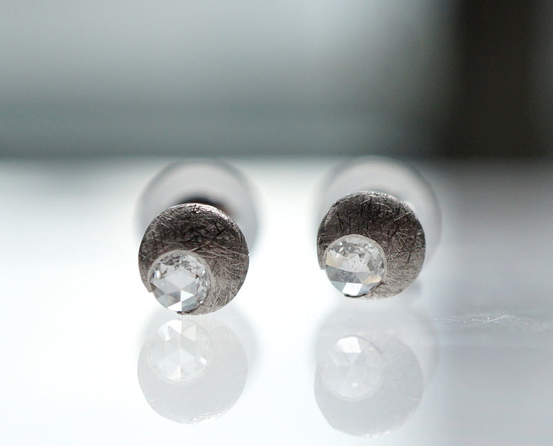 GICLAT / K18WG 月 Dia ピアス