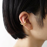 revie objects /〈ANALYZE〉around earcuff（AN2-10/26）