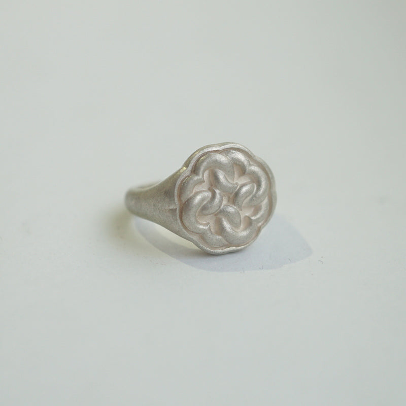 GIFTED / IMPLOSION WHEEL PINKY RING