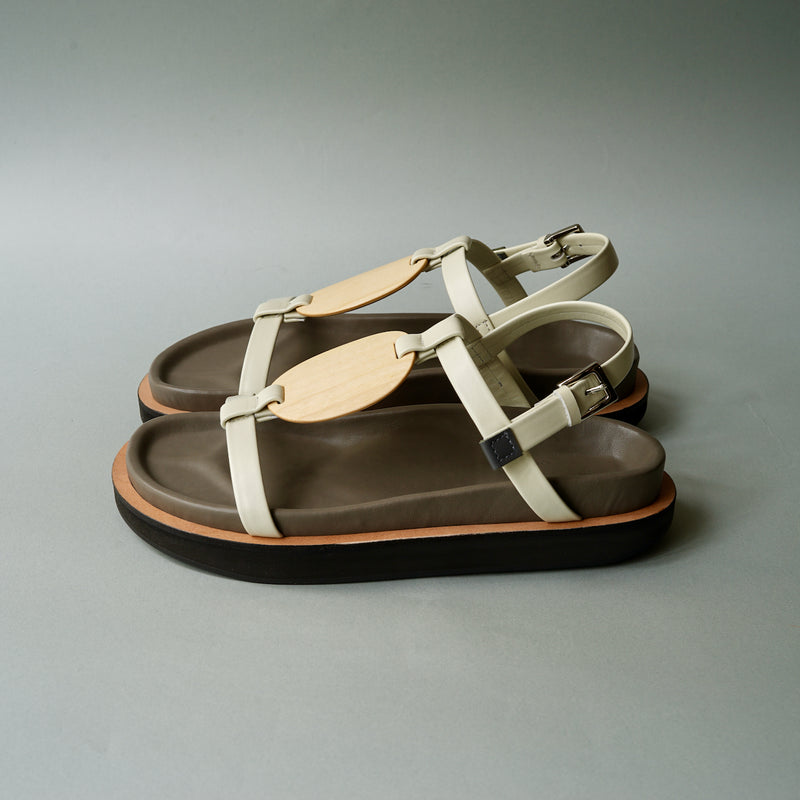 _Fot / plywood volume sandals – Fuligo / Fuligoshed