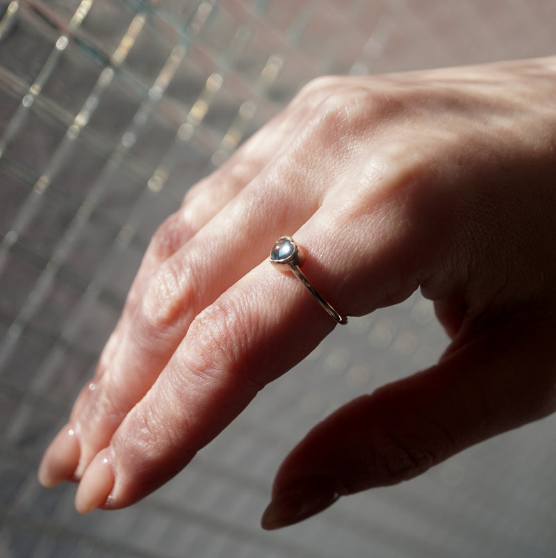 【期間限定掲載】hatsuyume /【受注生産】ring K10YG Heart-FKR スカイブルートパーズ（r-0y-htfk-sb）