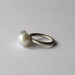 ODA (Oda) South Sea Pearl Ring