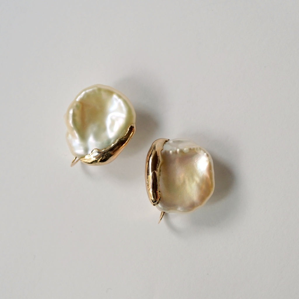 ODA / keshi freshwater pearl pierced earring until 9/25