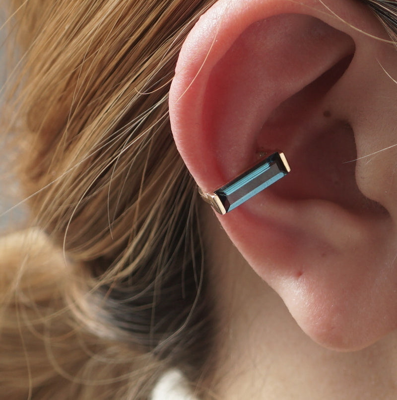 [Limited time only] Hatsuyume / Earcuff K10YG 1stone London Blue Topaz (c-0y-st-lobt)