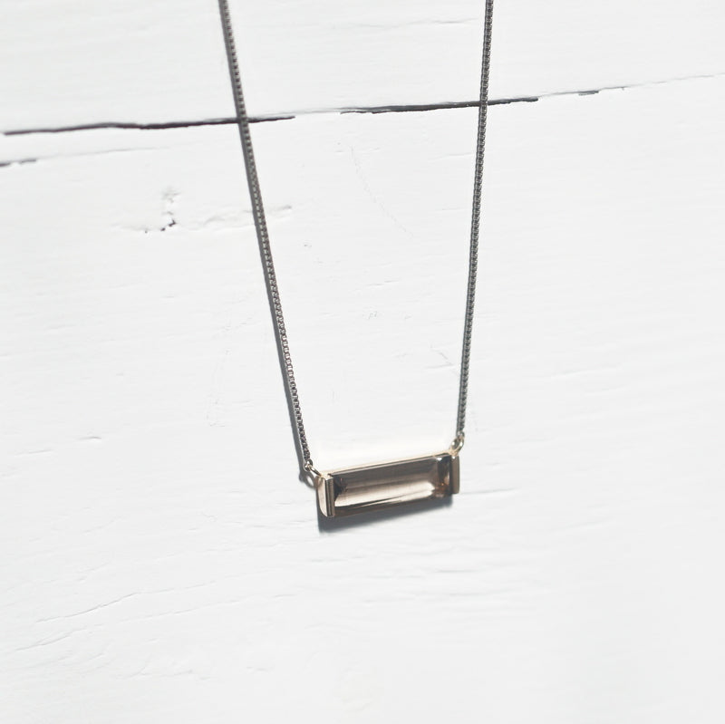 【期間限定掲載】hatsuyume / necklace Pt850 D-type スモーキークォーツ（n-p-d-smo）