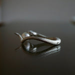 ELCAMI Snake Pearl Earrings Silver (EPS-117S)