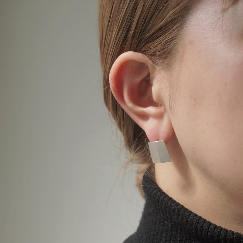 Chi / "TOY BOX" fragment earrings