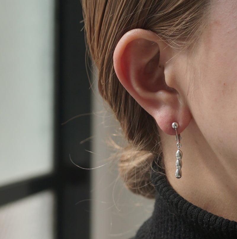 Chi / "Bubble and Dreams" Walk Earrings/Clip on earring 