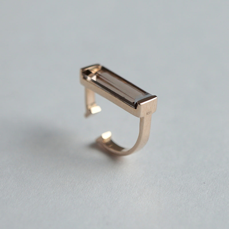 [Limited time only] Hatsuyume / earcuff K10YG 1stone Smoky Quartz (c-0y-st-smoq)