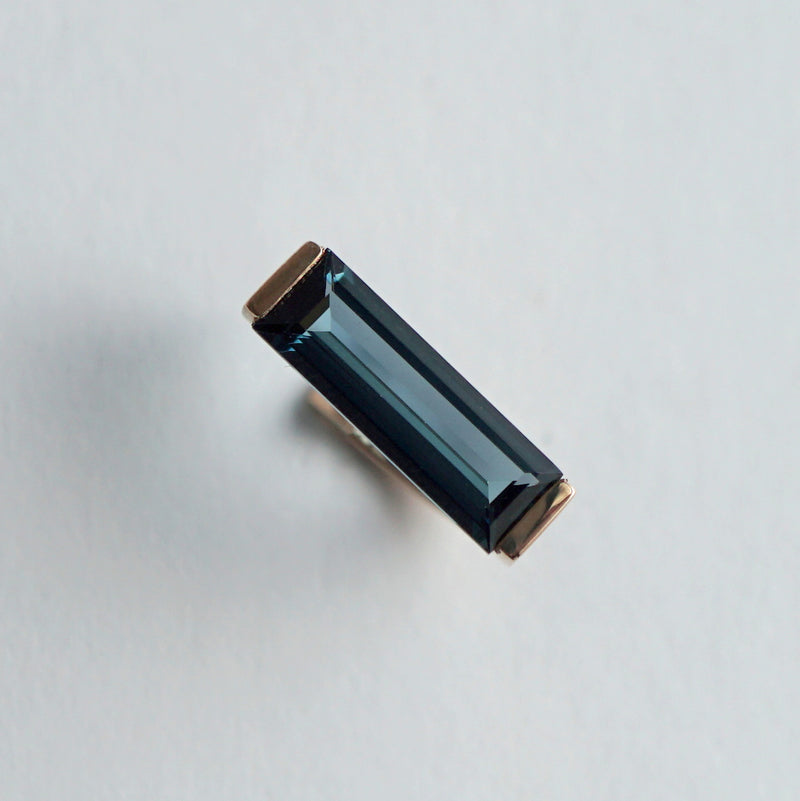 [Limited time only] Hatsuyume / Earcuff K10YG 1stone London Blue Topaz (c-0y-st-lobt)