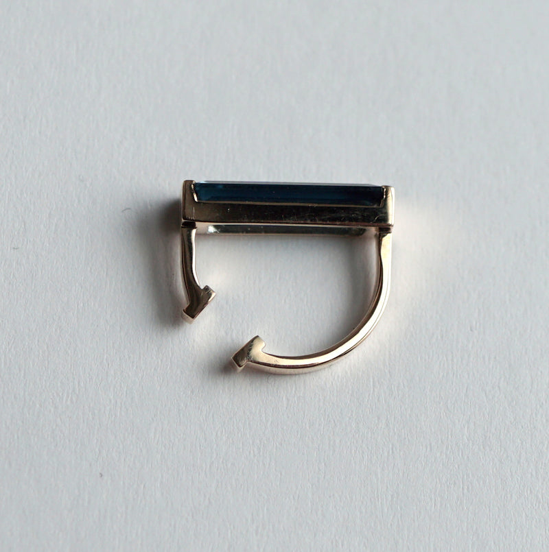 [Limited time only] Hatsuyume / Earcuff K10YG 1stone London Blue Topaz (c-0y-st-lobt)