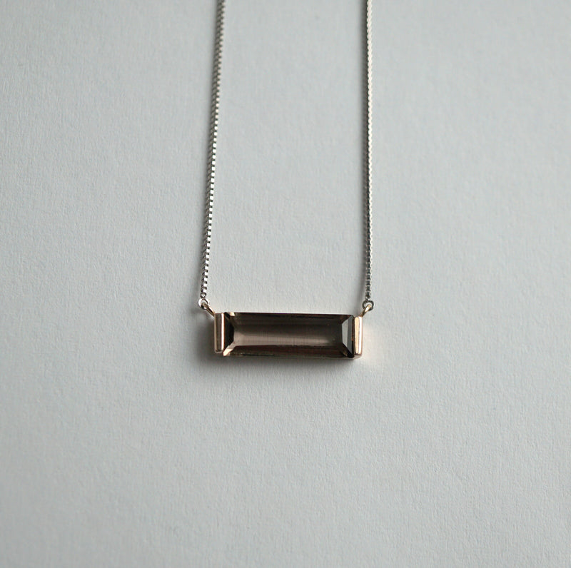 【期間限定掲載】hatsuyume / necklace Pt850 D-type スモーキークォーツ（n-p-d-smo）
