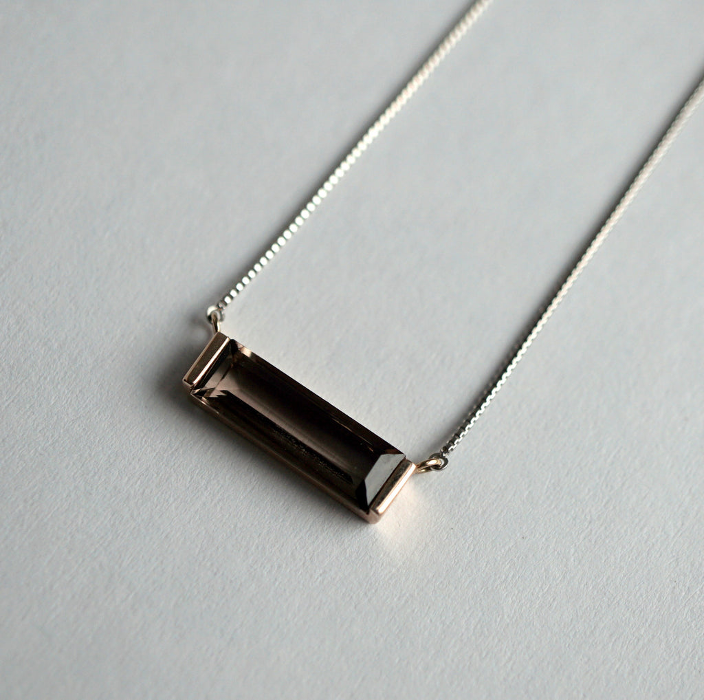 [Limited time only] Hatsuyume / necklace Pt850 D-type Smoky Quartz (n-p-d-smo)