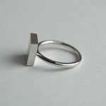 [Limited time only] hatsuyume / [custom-order 】ring SV square white mother-of-mouth shell (r-sv-squ-ws-r)