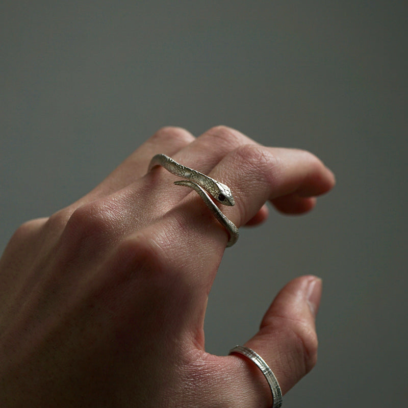 ELCAMI / Kingsnake Knuckle Ring (ER-113S/G)