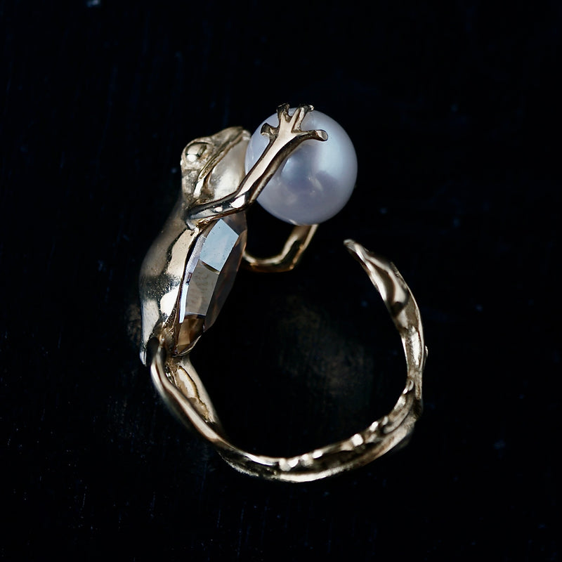 ELCAMI / Frog Pearl Ring (ER-066G)