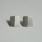 Chi / "TOY BOX" fragment earrings