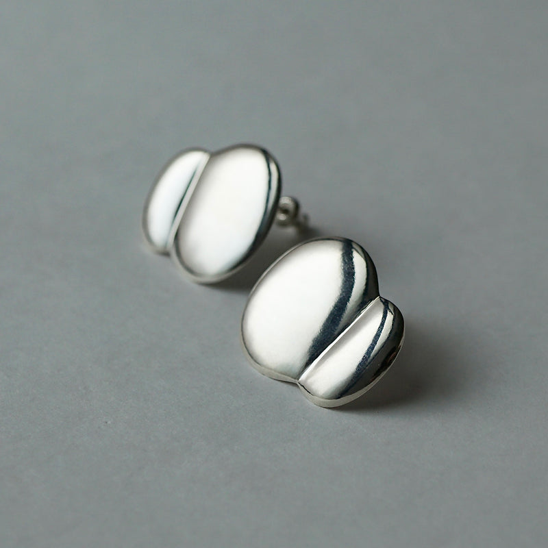 Chi / "Bubble and Dreams" Smooth Ball Earrings/Clip on earring  M