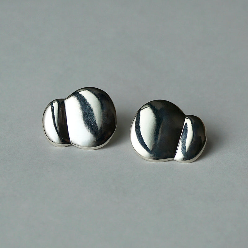 Chi / "Bubble and Dreams" Smooth Ball Earrings/Clip on earring  M