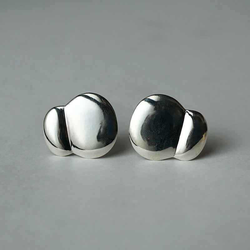 Chi / "Bubble and Dreams" Smooth Ball Earrings/Clip on earring  M