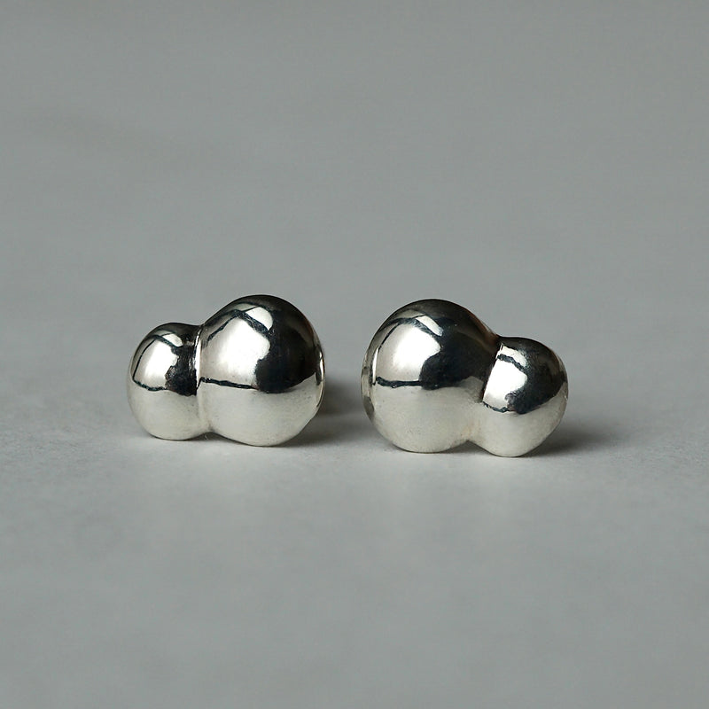 Chi / "Bubble and Dreams" Schotter Ball Earrings