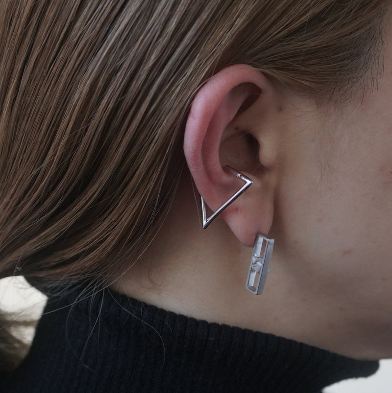 revie objects /〈LINKING〉shard ear cuff（LI2-13/14）