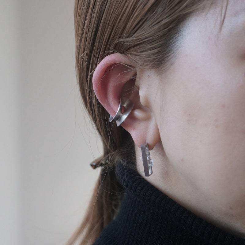 revie objects /〈FLOW〉coil ear cuff（FL2-03）