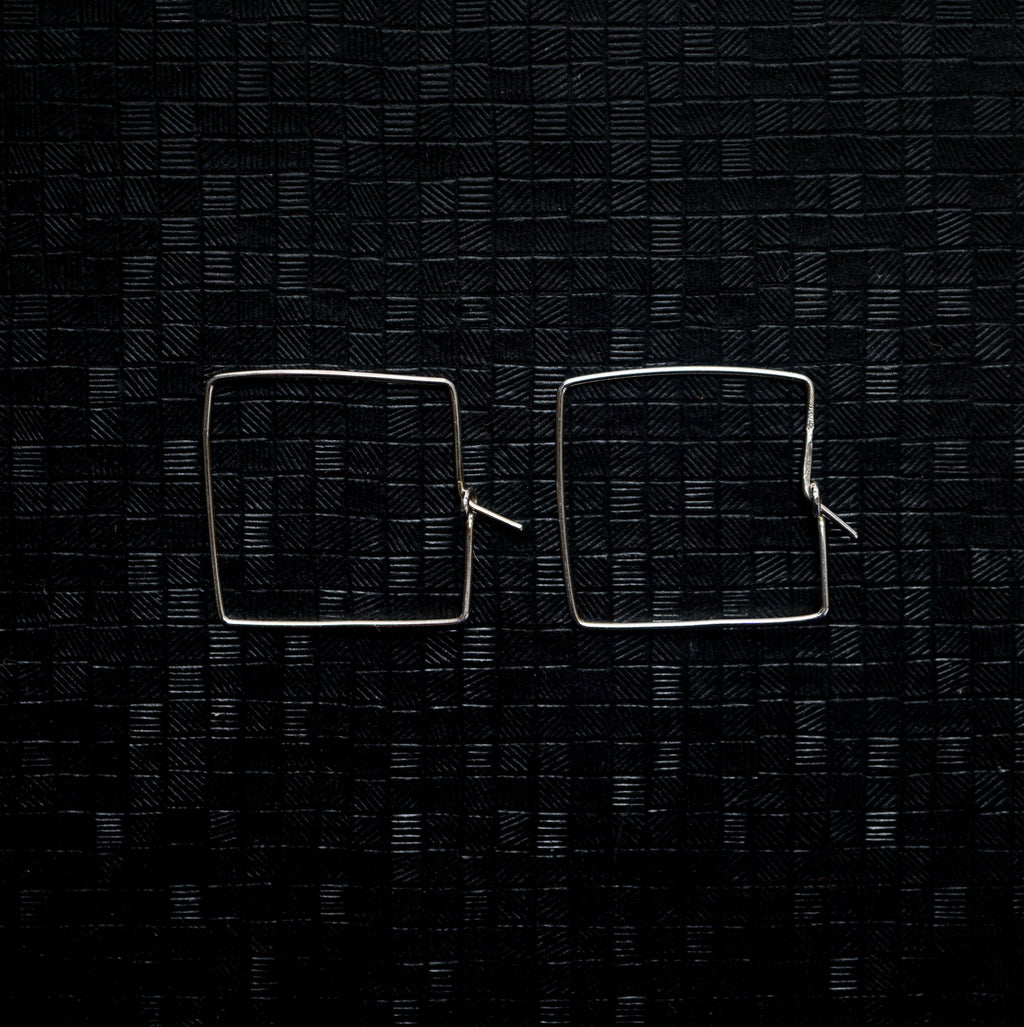 emme / earrings square S (ARG1057)