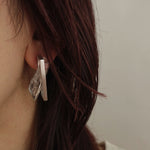 revie objects /〈INSIDE〉quartz earring (IN2-01/03)